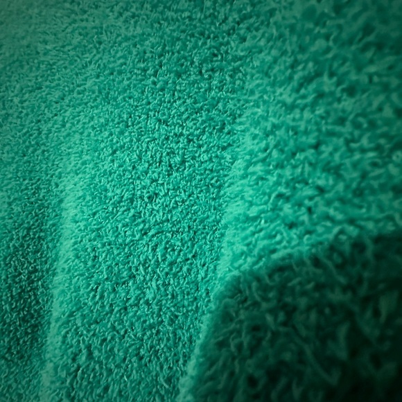 Green Short Sweater, Size M - Picture 3 of 4